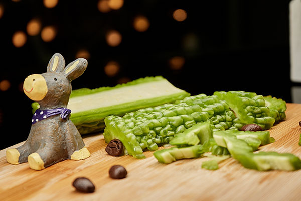 肾脏不好会有哪些异常？做到“吃二粥，喝二汤”，肾脏更健康