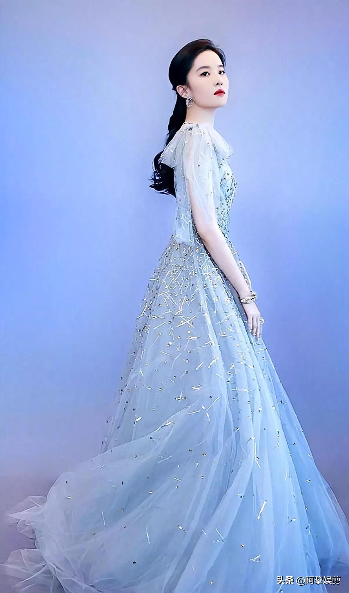 刘亦菲的这身装扮太漂亮了