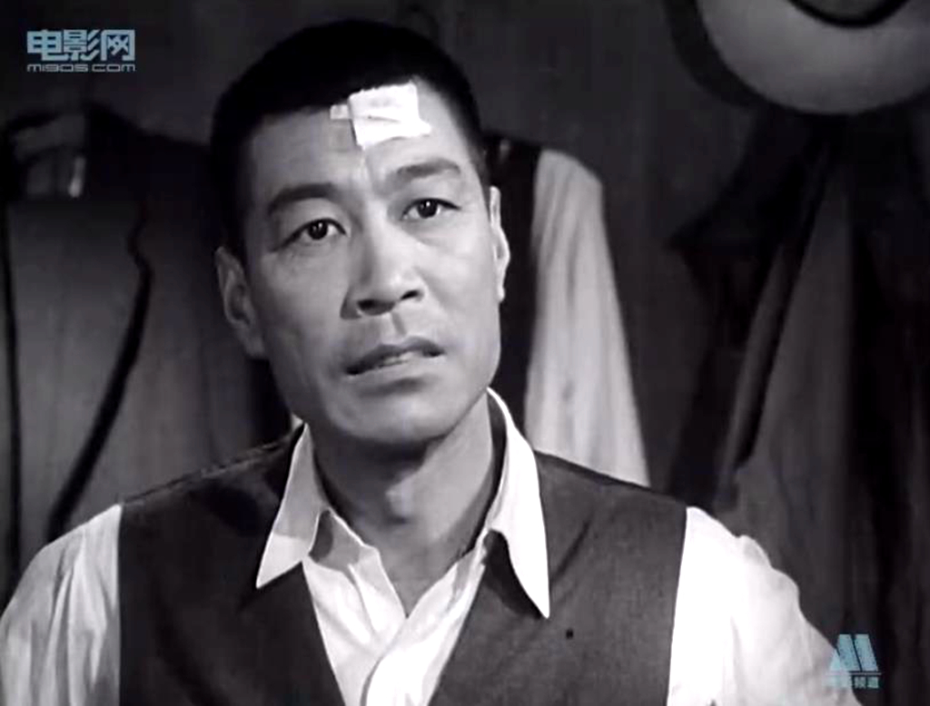 电影《地下航线》,中叔皇齐衡主演,"上影四坏"齐聚此片,罕见