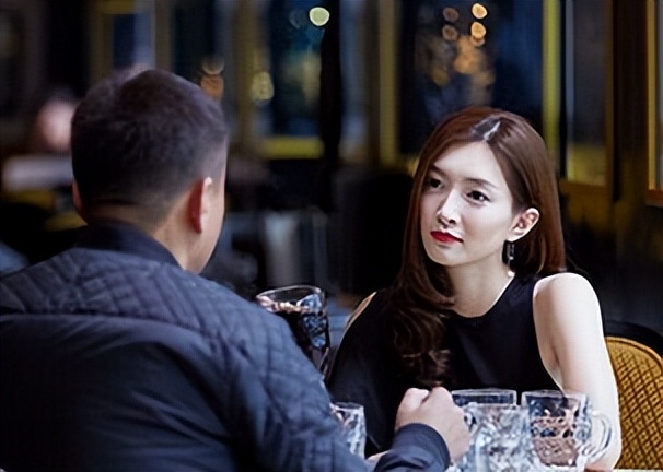 颜值不足脖子凑！这8位女星的天鹅颈太优越，气质一下就出来了