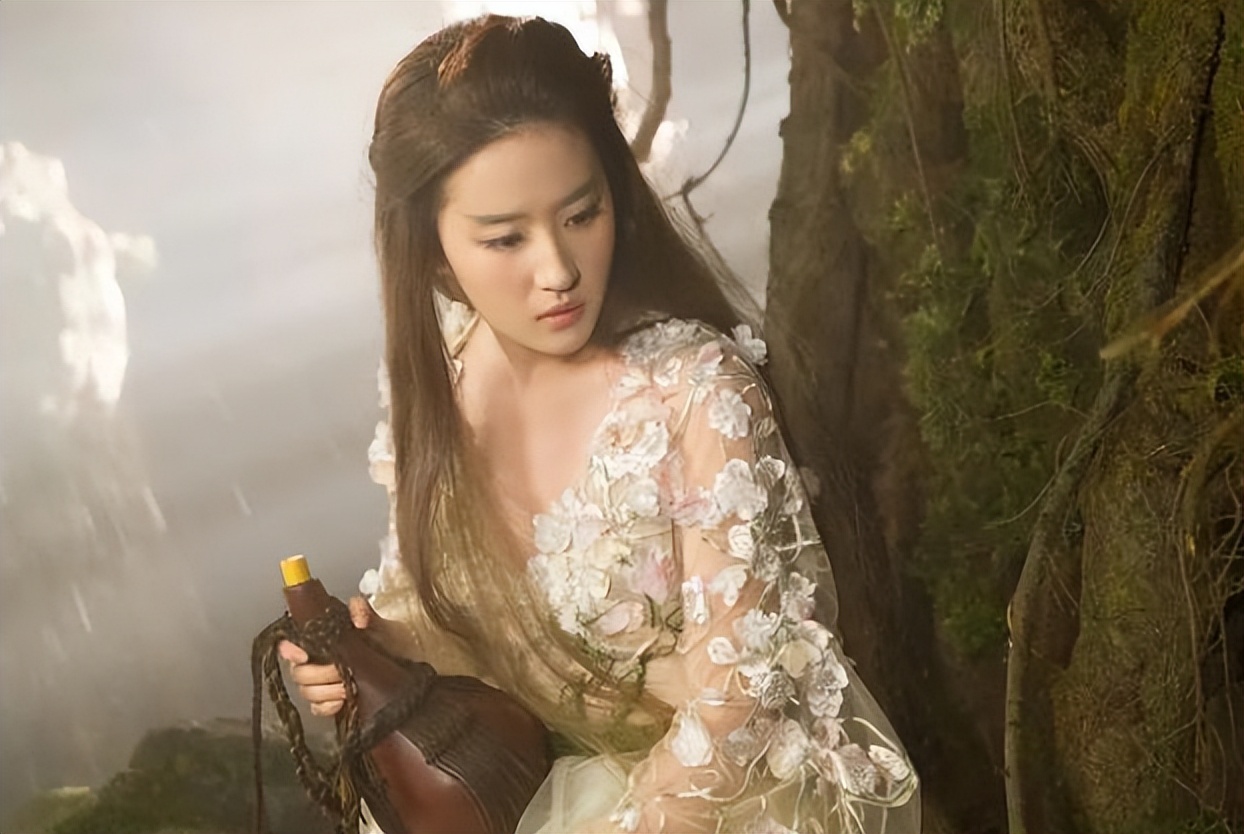 《花千骨》翻拍遭吐槽：花千骨遭嫌弃，杀阡陌颜值担当