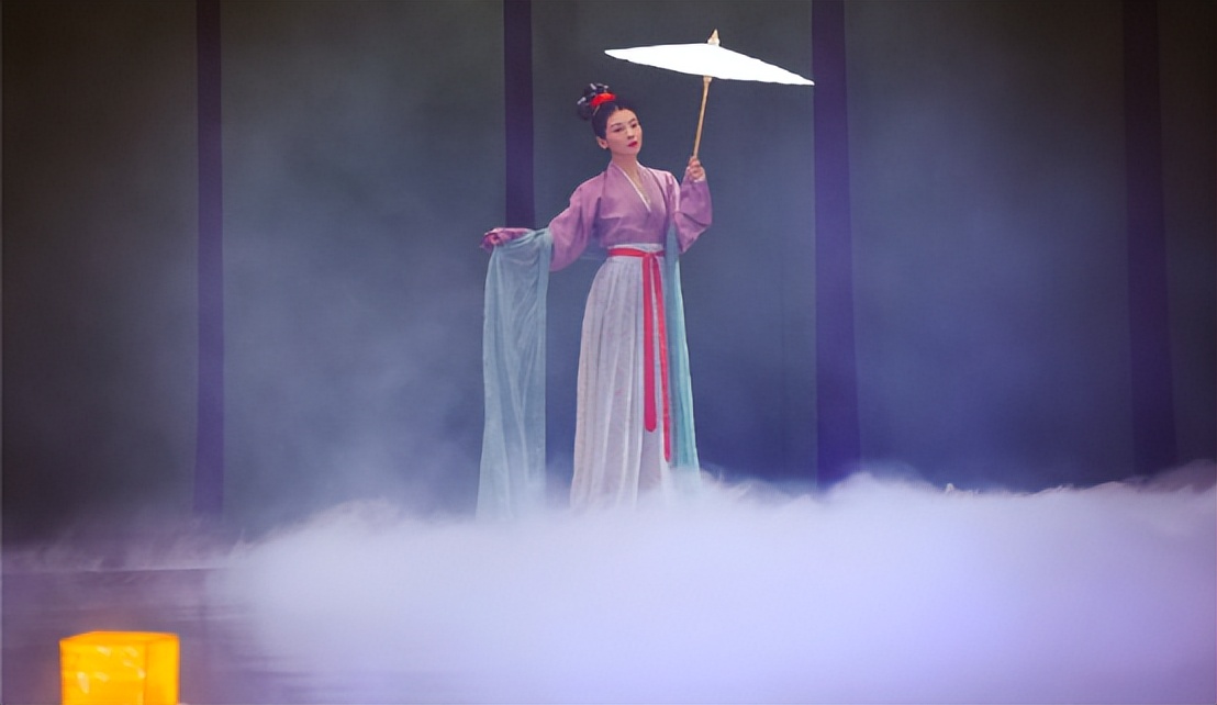 43岁刘涛演“人比黄花瘦”的李清照！其实，这3位女演员更合适