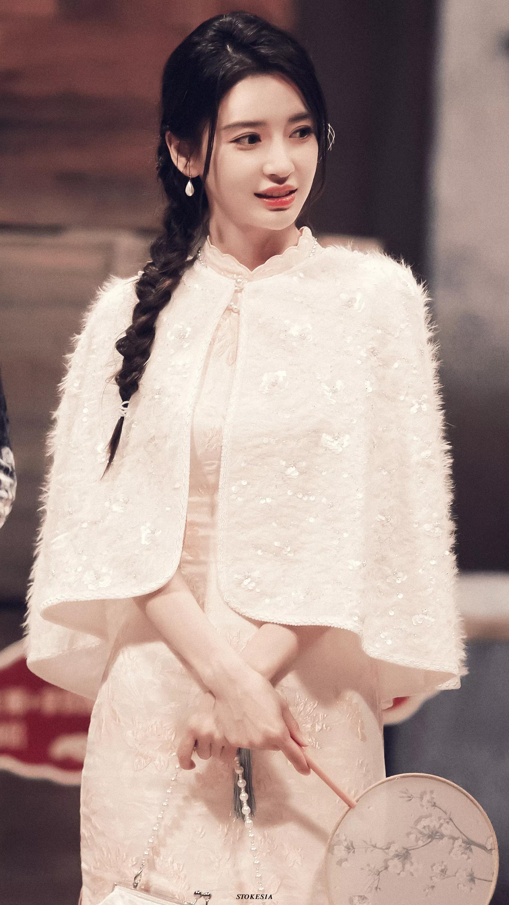 明星壁纸－Angela baby