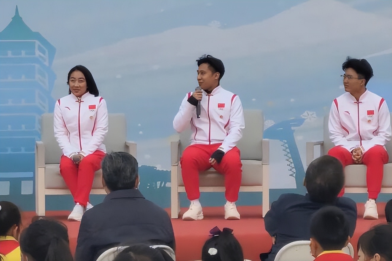 奥运会冠军有哪些人图片（8大奥运冠军齐聚！武大靖秒变阿童木，韩聪用古文搞怪隋文静大笑）-趣拿体育