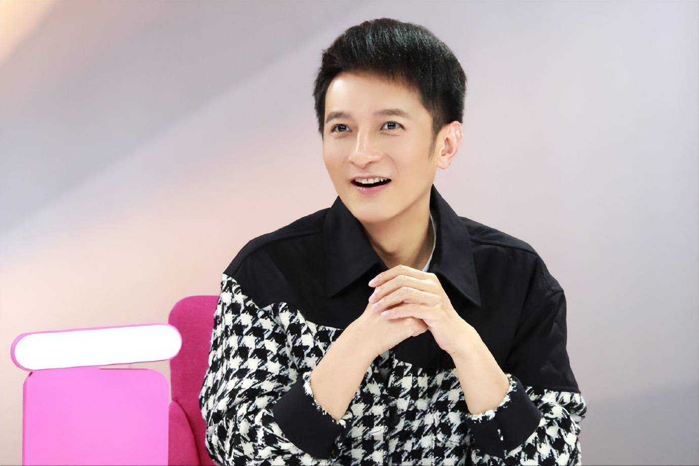 快乐家族还是凑不齐了!2人去演话剧,1人跨平台,李维嘉最落寞