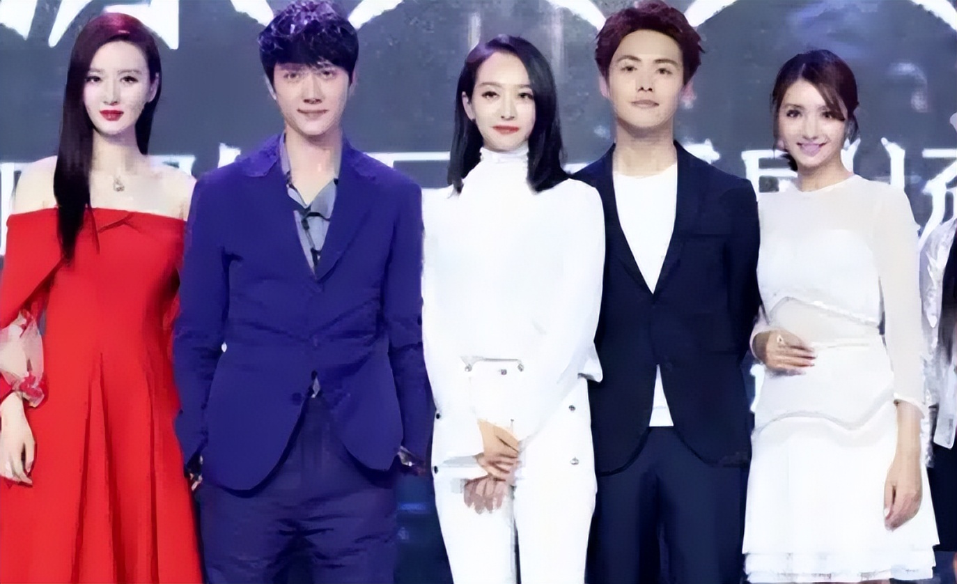 明明有1米8的大高个，但看起来很“矮”的12位男星，个个让人意外