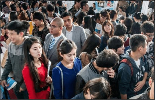 上大学没用？高学历的人还不是给低学历的人打工，过来人说出真相