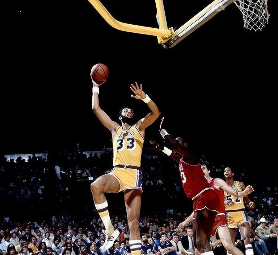 nba球星的历史地位排名(nba球星历史地位排名,科比第六,库里第几?