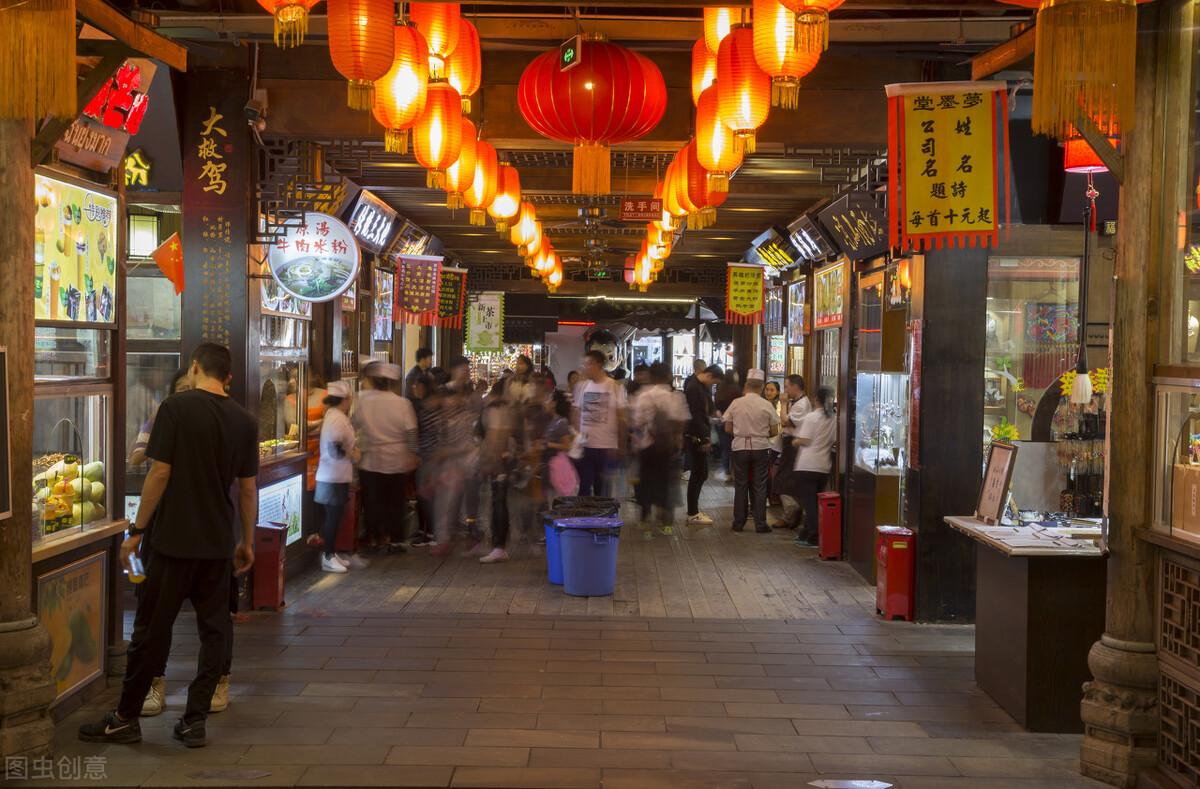 中国旅游攻略(国内适合穷游的６座城市，攻略来了！花最少的钱，看更多的风景)