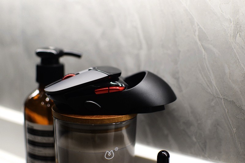 超跑外观 V+无线技术 雷柏VT960S屏显双模无线RGB游戏鼠标