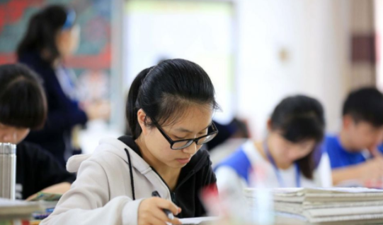 铁路集团开始招聘，无需参加笔试，符合条件面试通过即可上岗