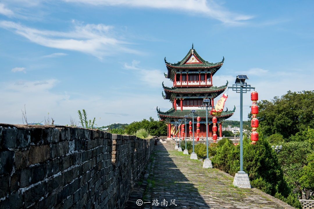 从深圳出发，最快1时48分到达赣州，这些旅游胜地非常值得打卡
