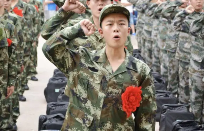 “2022征兵”即将结束，这几类大学生无法入伍，有意向的要抓紧了