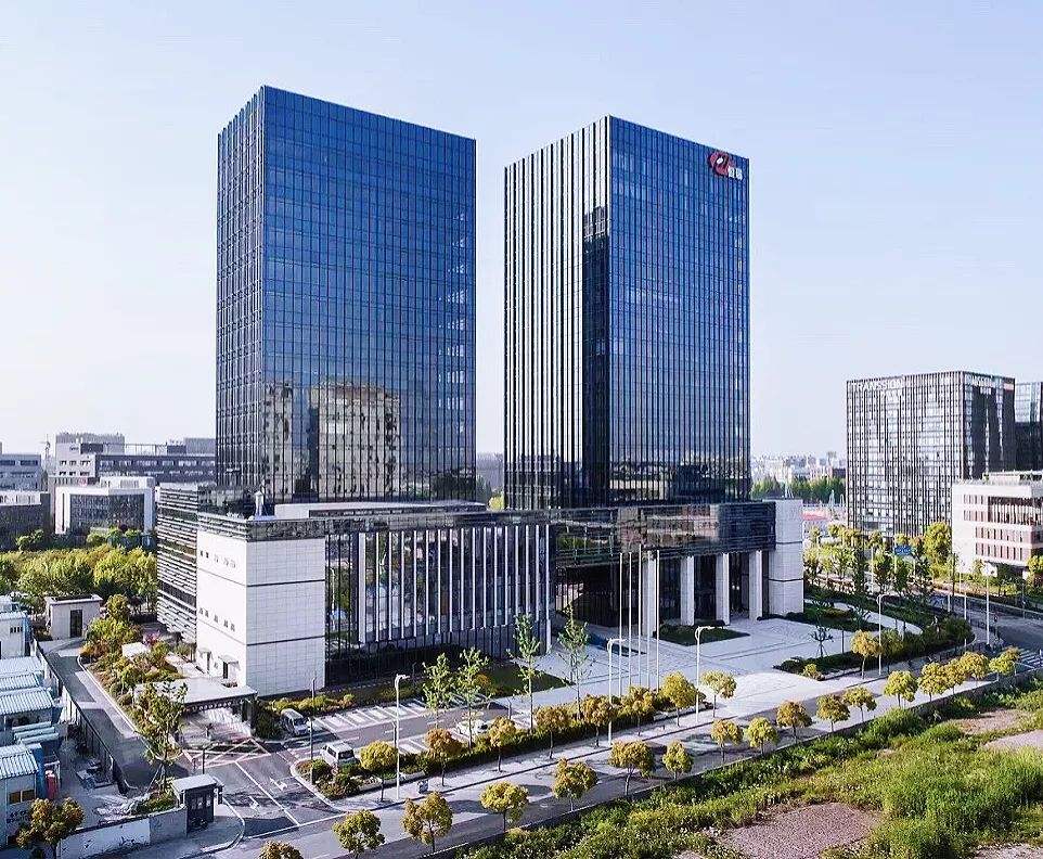 以企业总部看全球医药龙头—中美显得平淡，罗氏以瑞士最高楼引领
