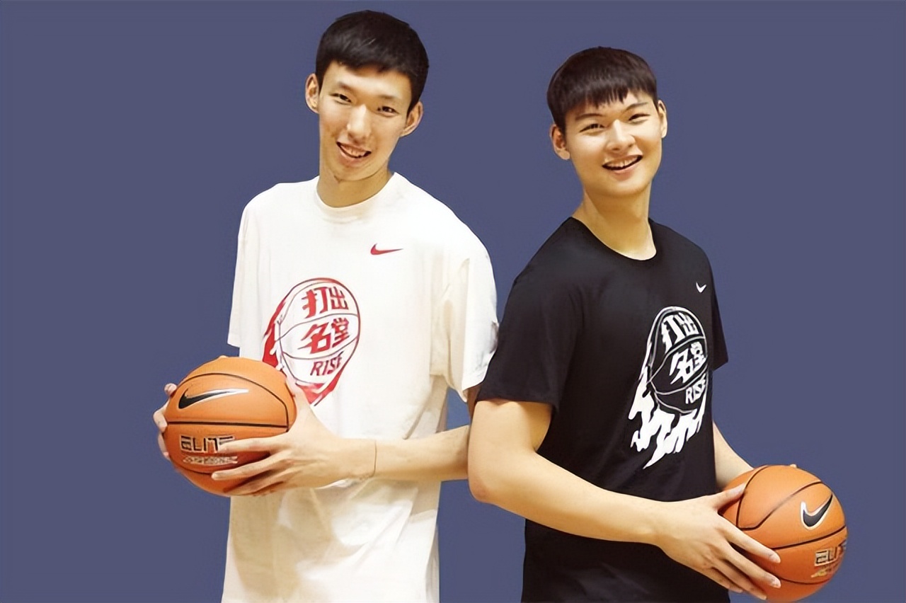 为什么王哲林有nba的签约（曾凡博求而不得，为什么王哲林被灰熊选中6年，都不去NBA打球？）
