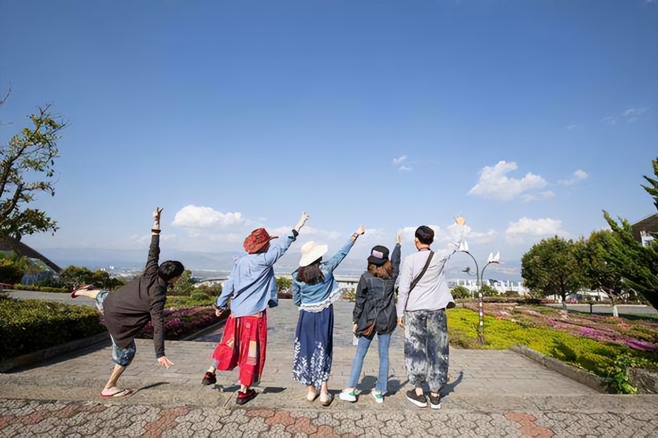 短暂旅行的心情句子(短暂旅行的心情句子唯美)