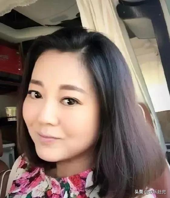 王茜华：为爱主动出击，两次换角，人到老年没能逃过一劫