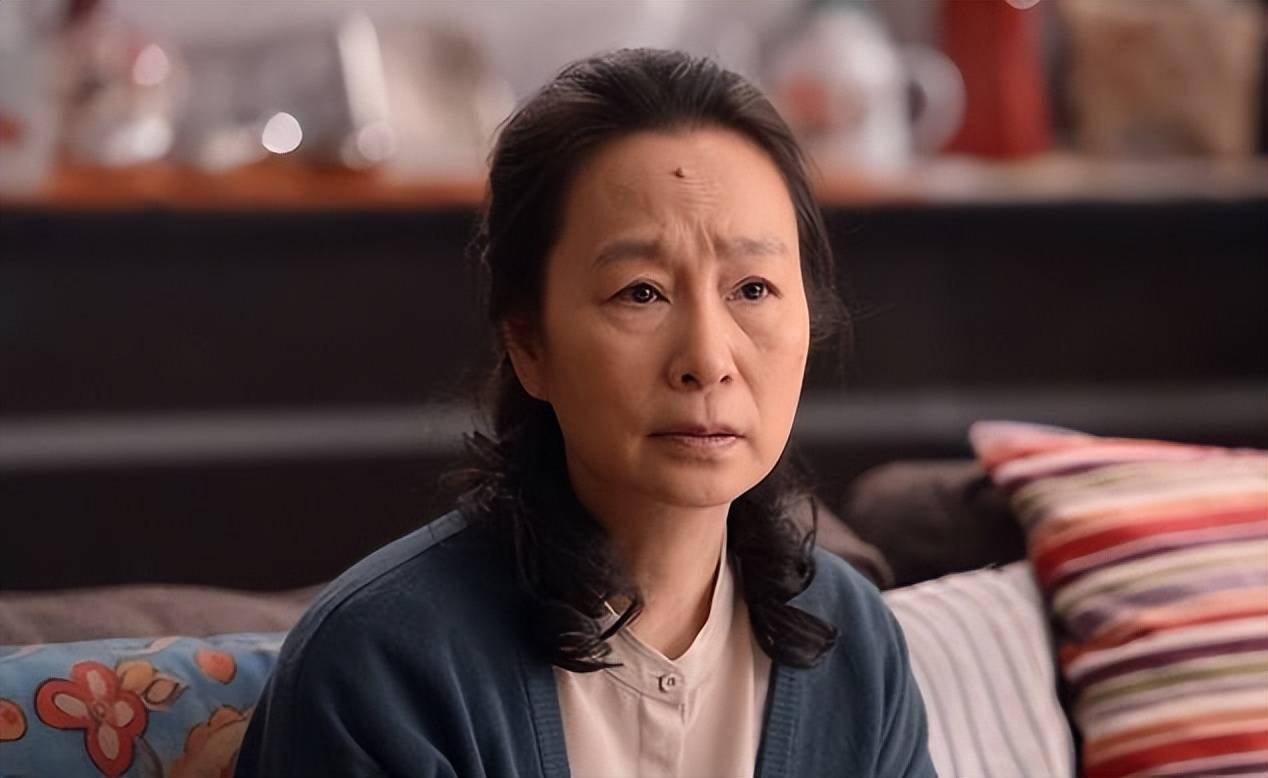 "国家一级演员"奚美娟:39岁高龄产子后却被离婚,如今儿子成她骄傲