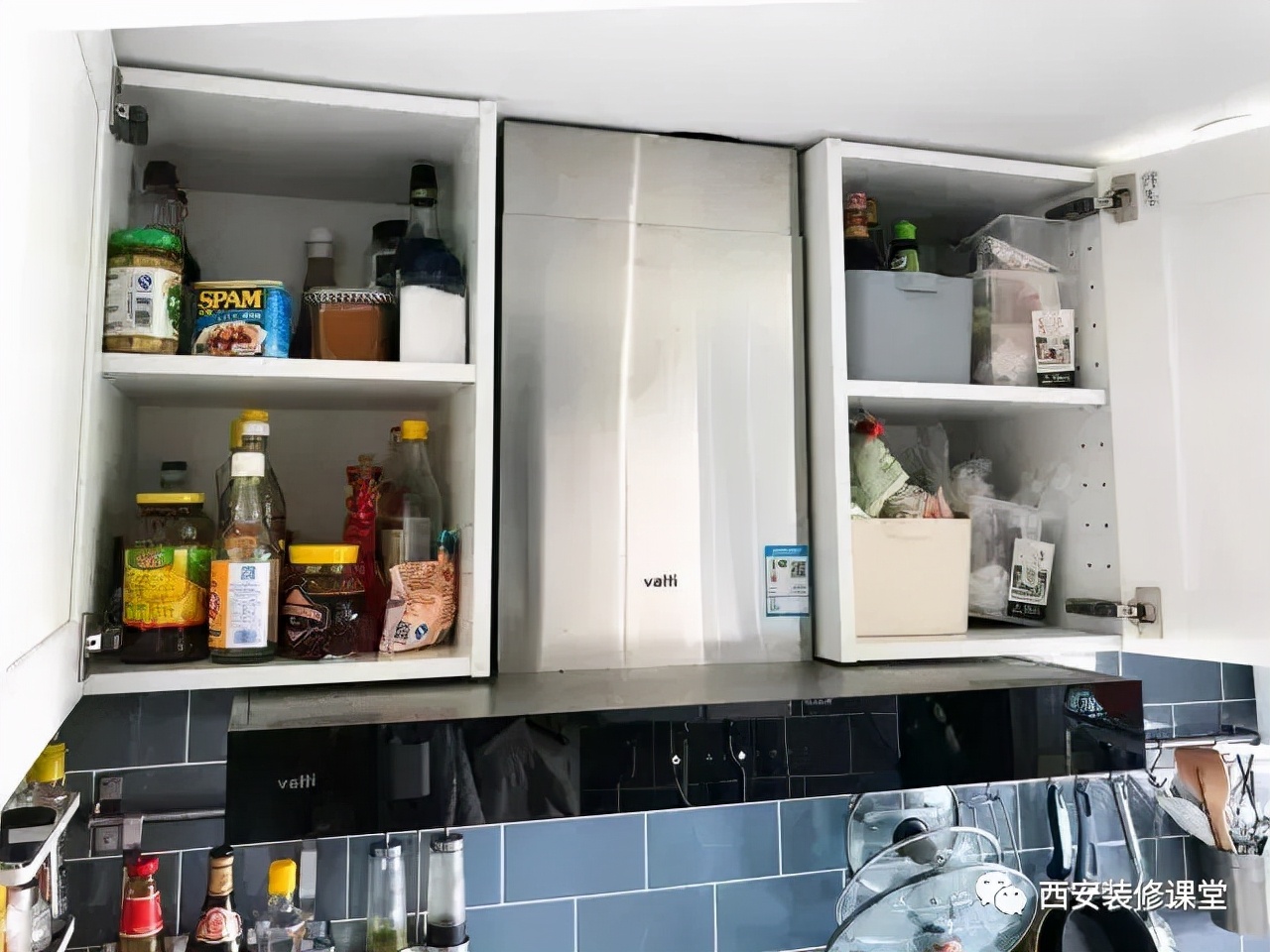 烟机与吊柜有缝隙太难看,一招解决