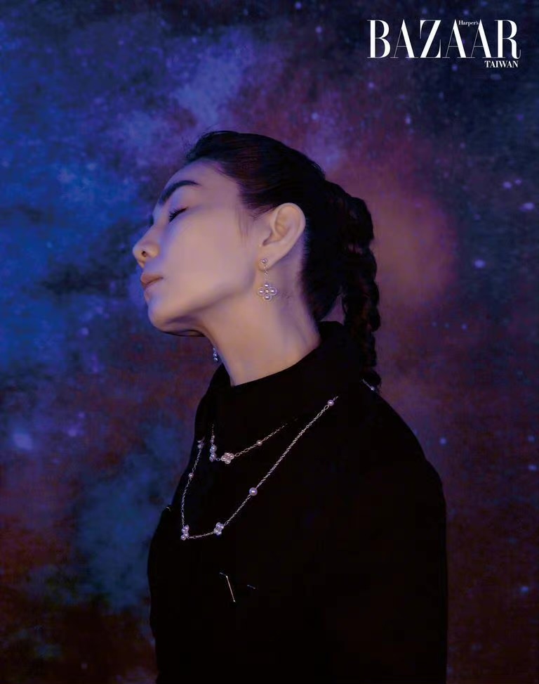 Ella陈嘉桦最新造型 气场全开