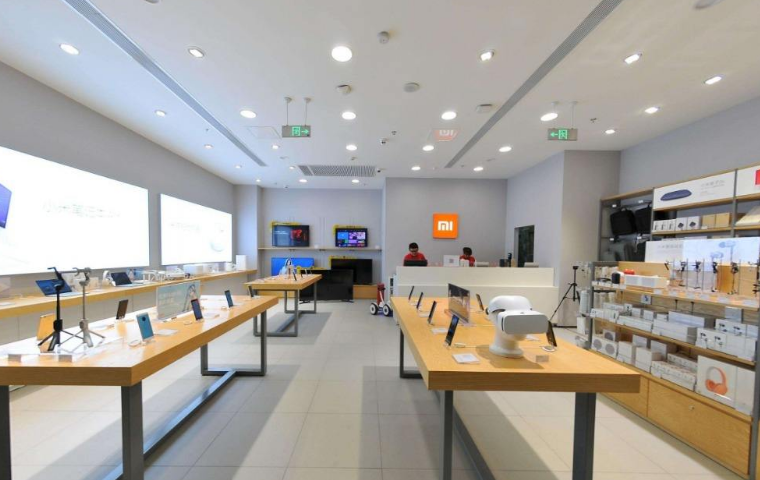 买手机在网上买还是实体店买好?过来人经验了解下,帮你避开大坑