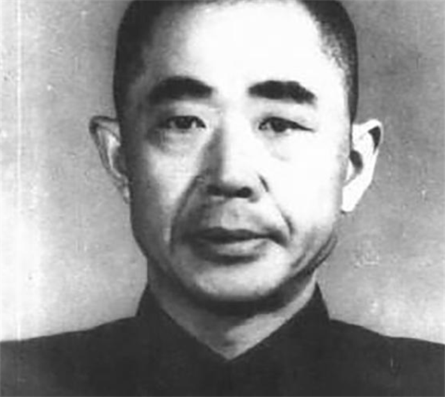 傅作义与陈明仁，为何在军中待遇差距很大？