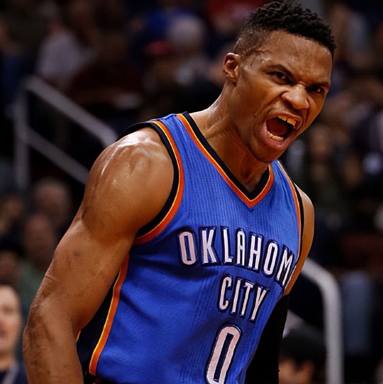 nba现役能成为巨星的有哪些（也许你不想承认，但NBA现役这4位巨星 真可能成“无冕之王”）