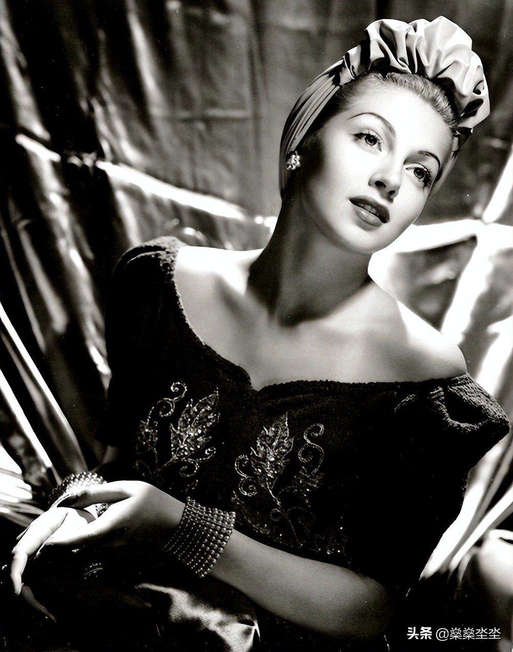 漂亮女孩儿梦想拥有1个丈夫7个孩子，结果却与梦想截然相反