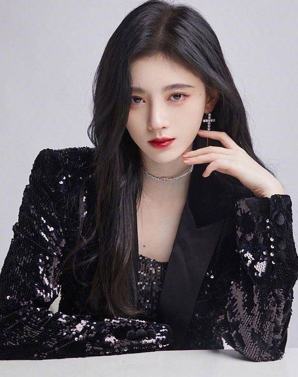 7岁写剧本，9岁拿冠军，你知道不拼爹也很猛的星二代都有谁吗？