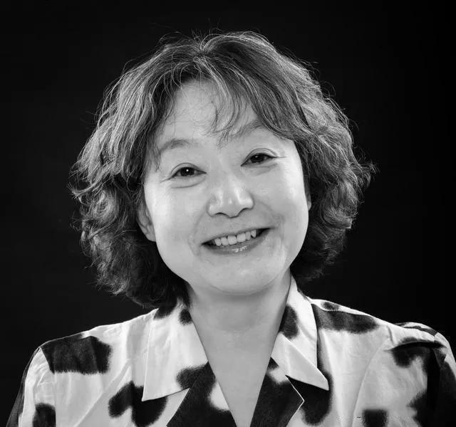 高考首位女状元：语文差1分满分，作文登人民日报，现发展如何？