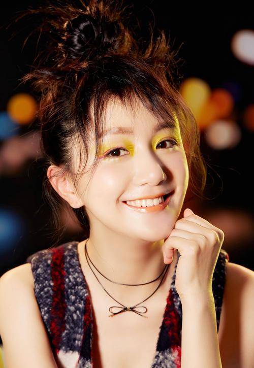 李倩的痣消失后,她也就慢慢沉溺了,如今也很少在看见她的角色了