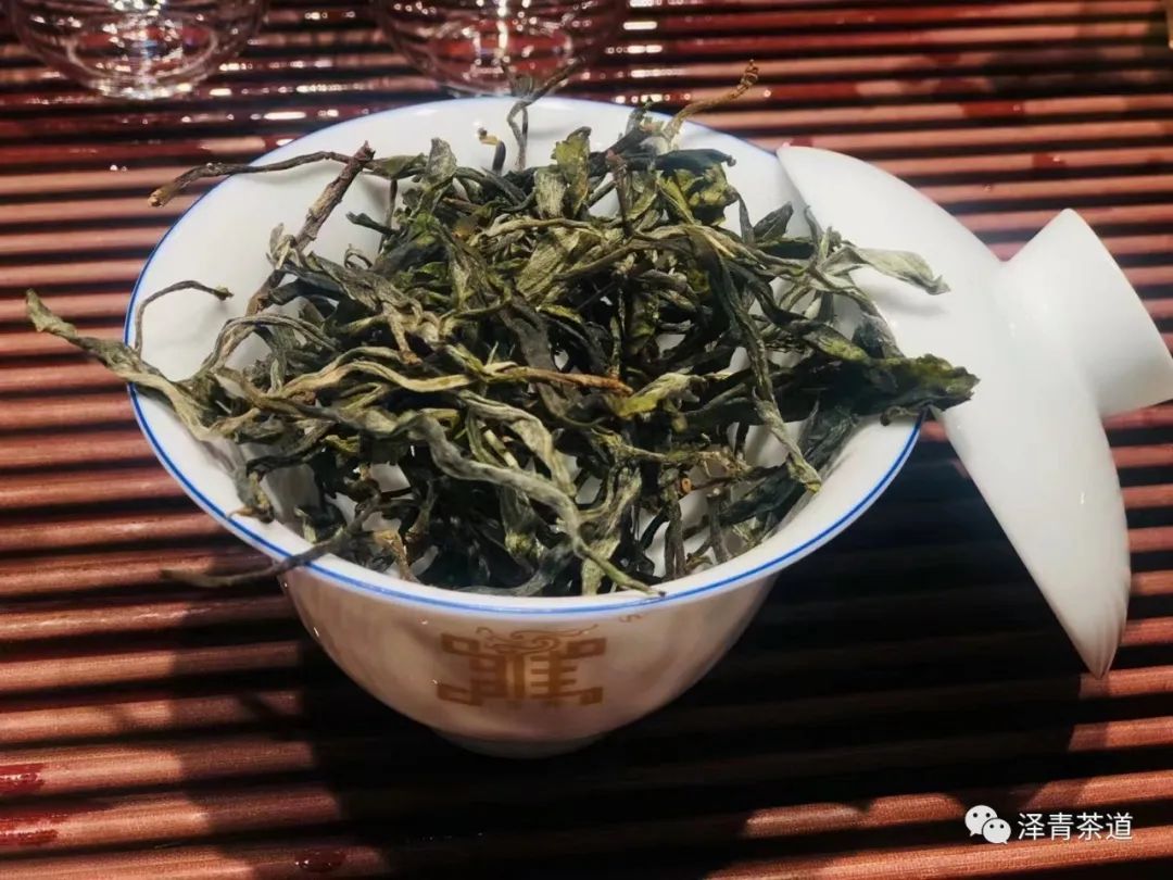 评价茶叶的专业术语(教你喝茶的100个专业术语)