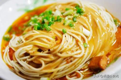 這5種食物補鈣“快準狠”，夏天正是“養骨”期，強身健體有精神