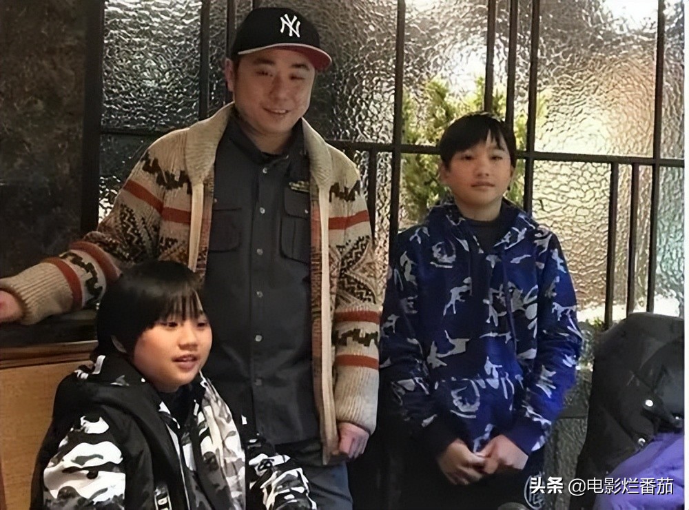 红极一时的童星，纷纷找出路，有的当上CEO，有的沦落街头摆地摊