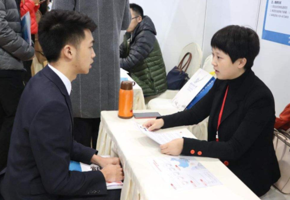 大学生毕业难度恐升级，将于2022年全面实行，提前了解或能少吃亏