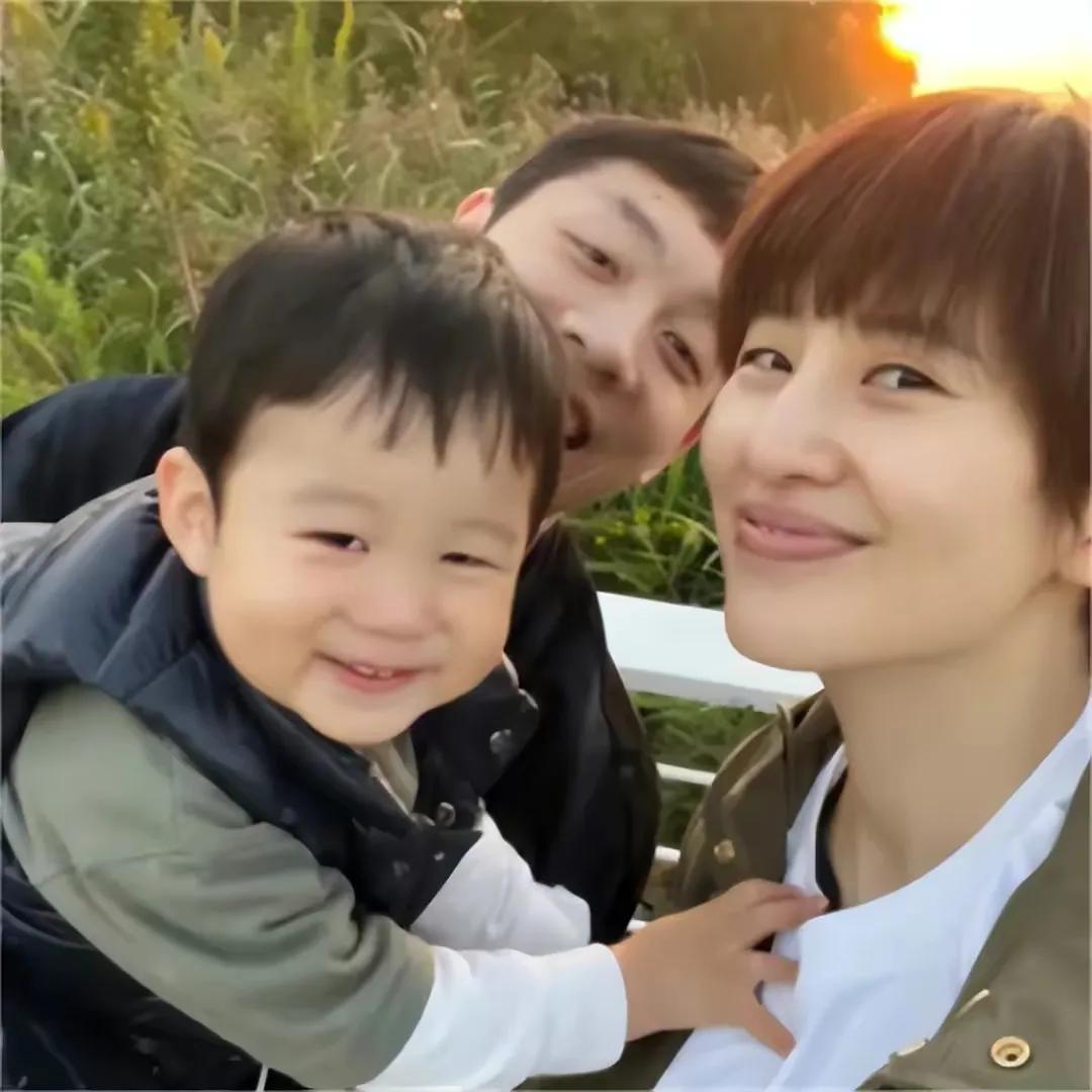 许昕家境如何（许昕老婆身高175，老婆是国乒第一美女，为许昕放弃整个职业生涯）