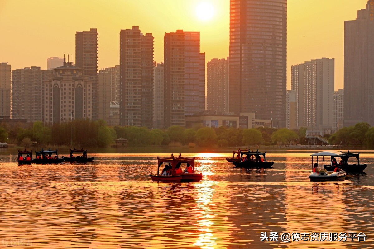 建筑资质转让价格和转让方式有何关系？