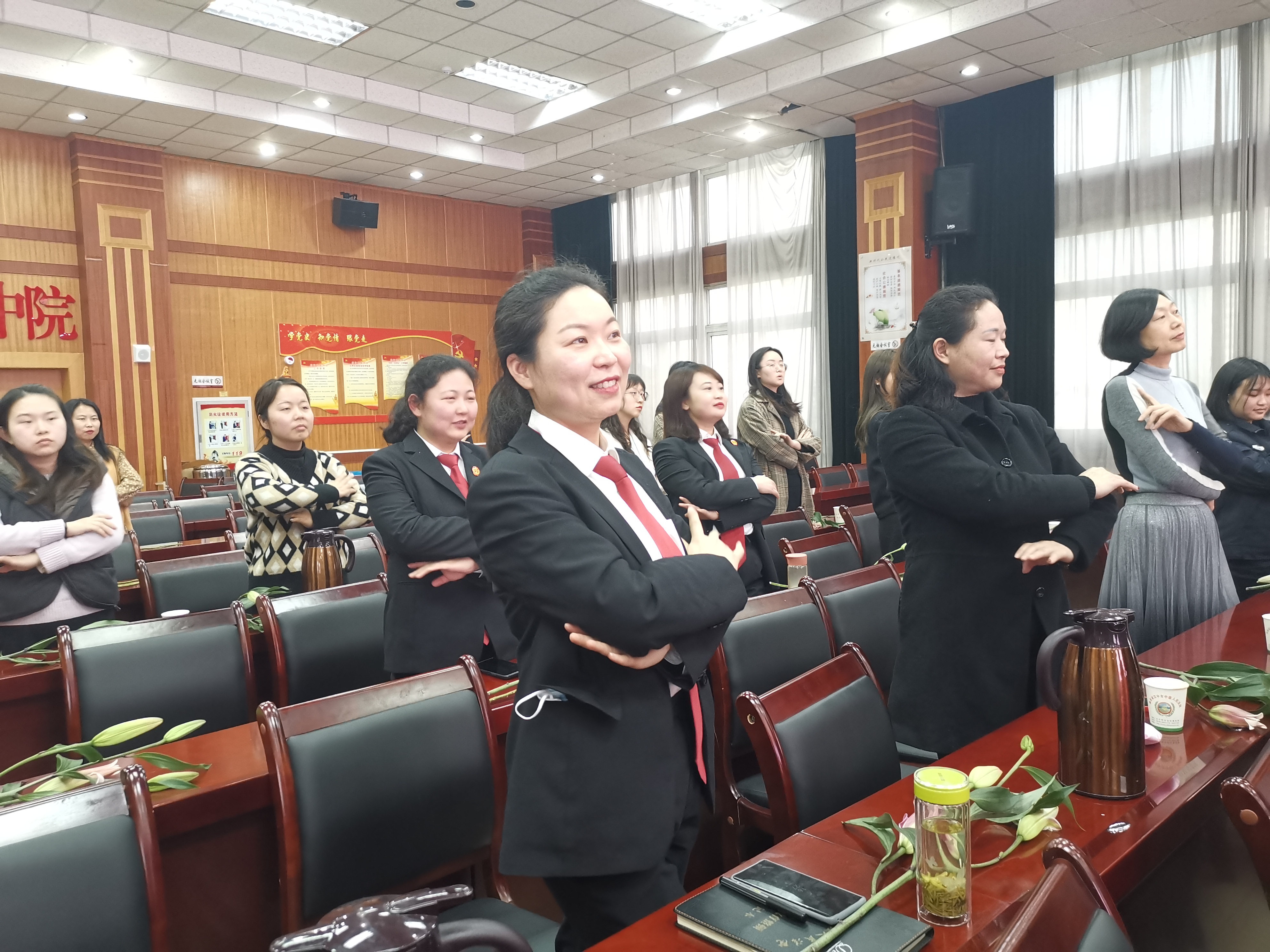 学文明礼仪，展女性风采——汉中中院举办庆祝“三八”妇女节礼仪培训活动