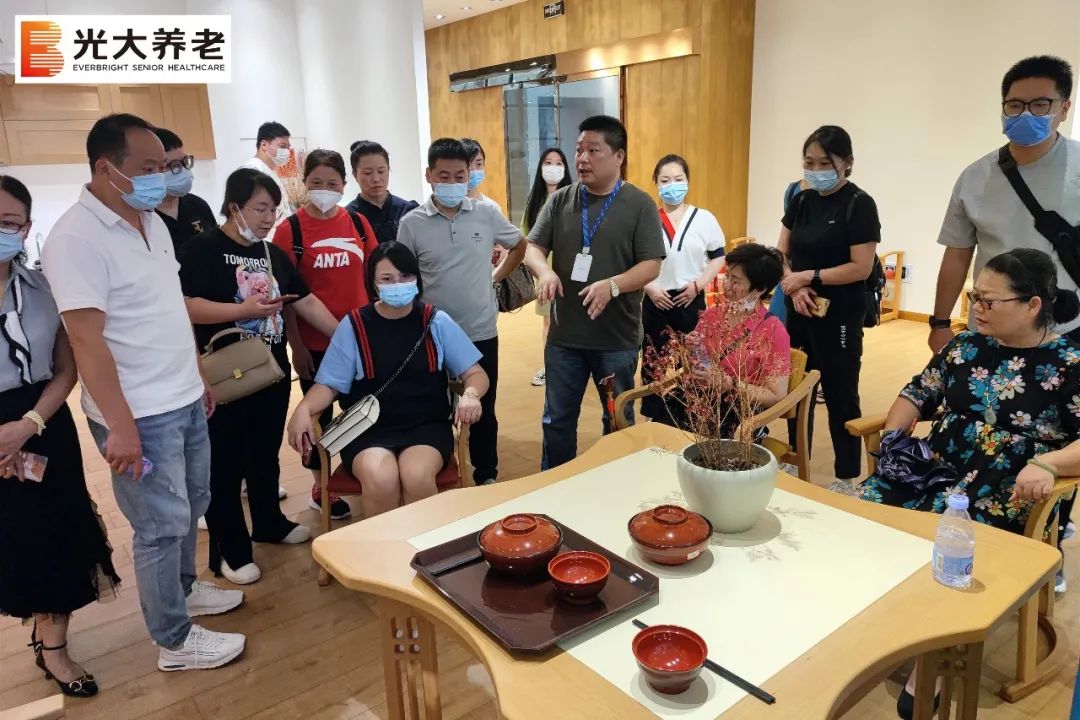 浙江省丽水市养老行业精英人才专修班莅临伟德国际1946bv官网参观交流