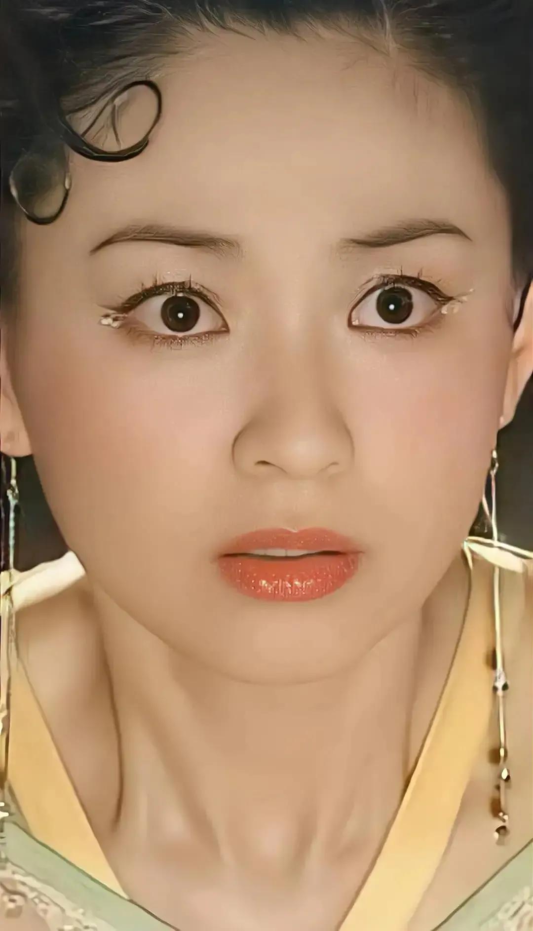 清纯小白兔+暗黑霸王花，又甜又盐坏起来带感的女演员盘点