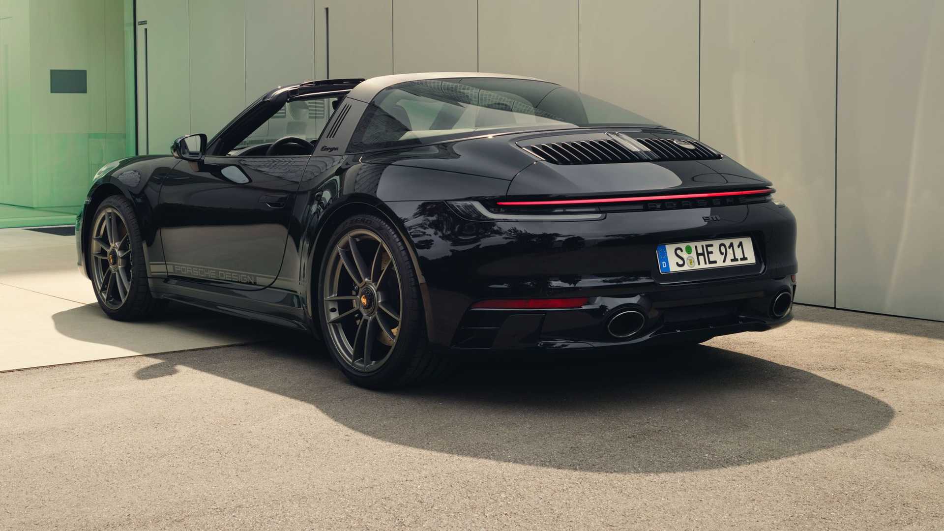 保时捷推出911特别版！限量750台，纪念Porsche Design成立50年