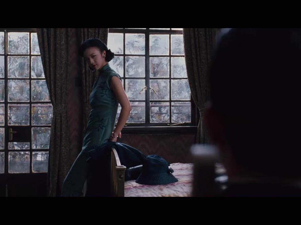 《色戒》事实上易先生一直努力戒掉的不是色,而是爱