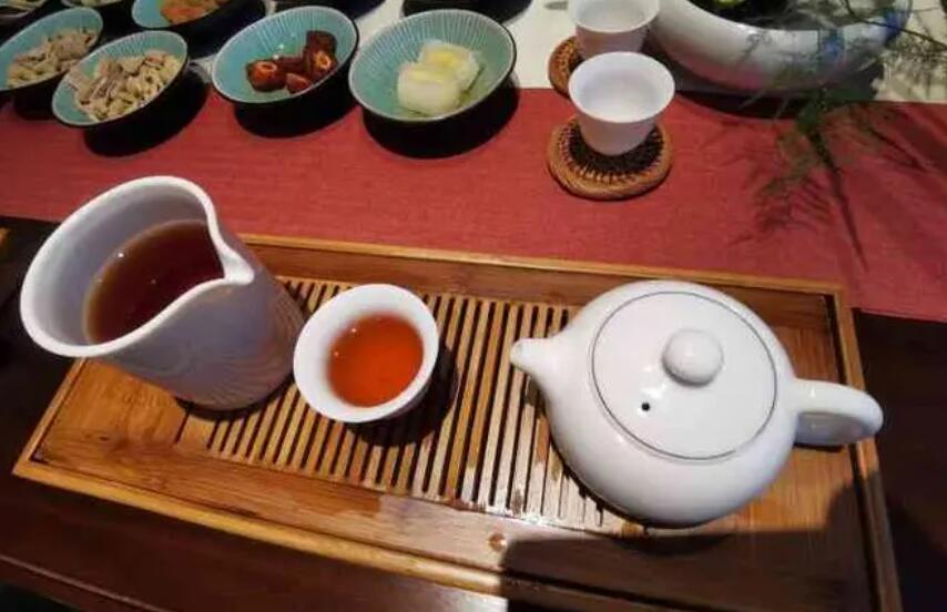 广州茶楼利用"免费喝茶",一年盈利200万,这方法值得借鉴