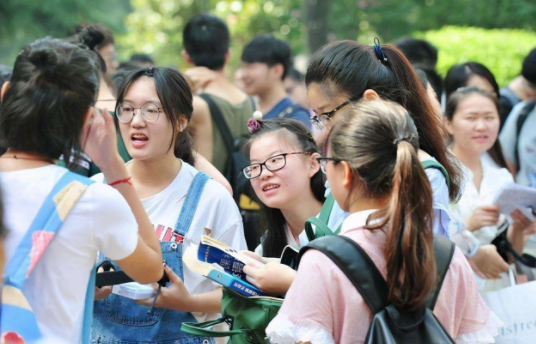 大学期间考四六级，大几的通过率会更高？学姐的答案有些意外