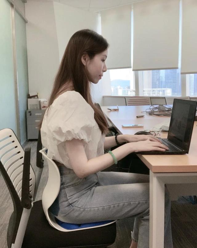 女生的气质是可以培养的，做到这几方面，你就是气质女神