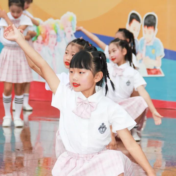 九江小学开展“科技浸润童心，创新点亮未来”主题校园科技节