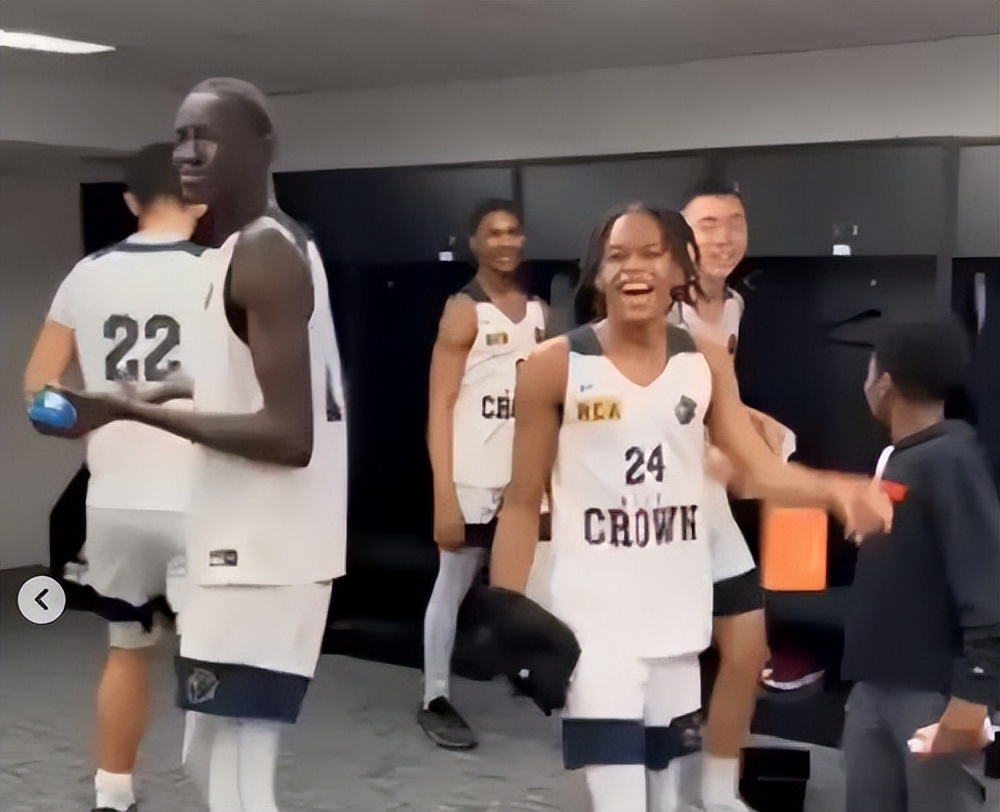 nba現在還有哪些中國人（轟53分+13記三分！中國17歲天才出爐：2米01神槍留洋，未來沖NBA）