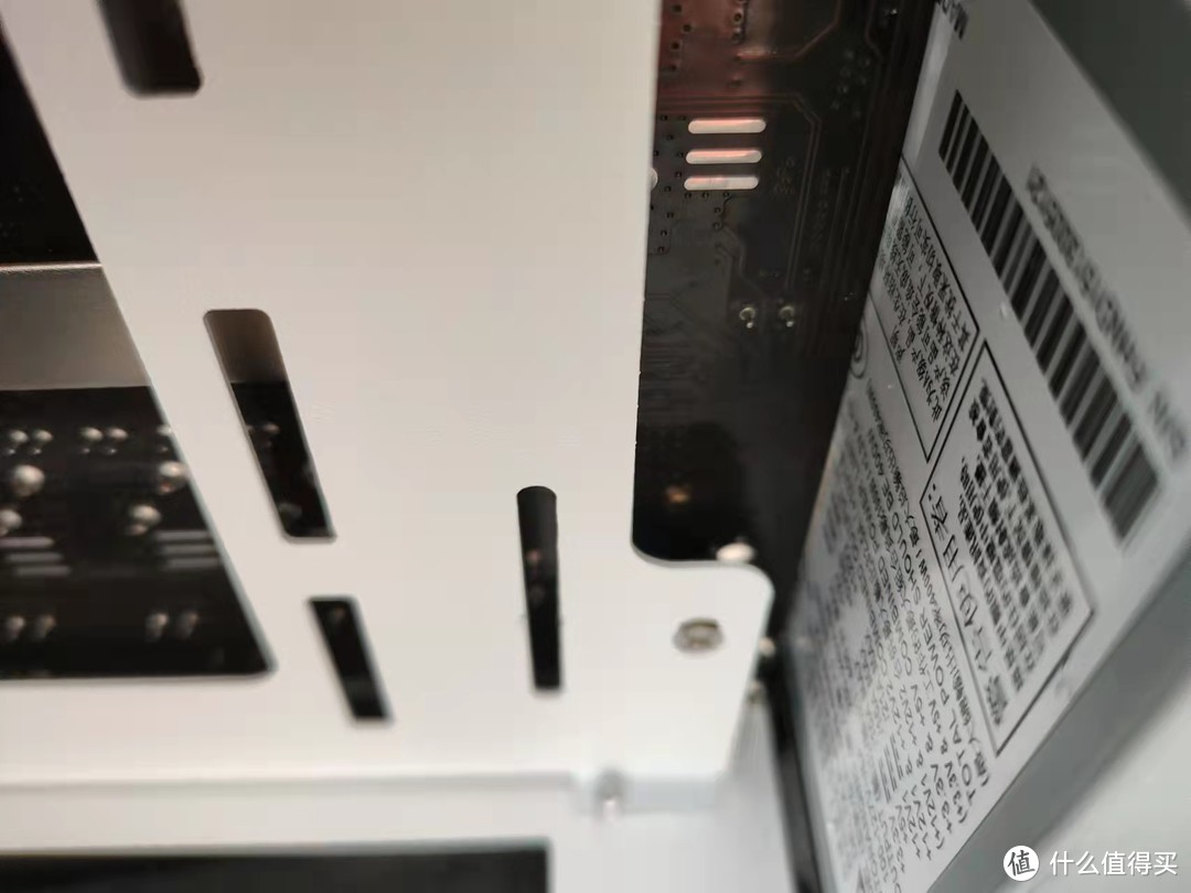 中年垃圾佬装机ITX小主机分享：千元以下的价格，心动吗？