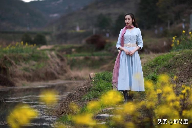 拍照不做“絲巾團(tuán)”，阿姨攝影不落俗，3招提升照片格調(diào)