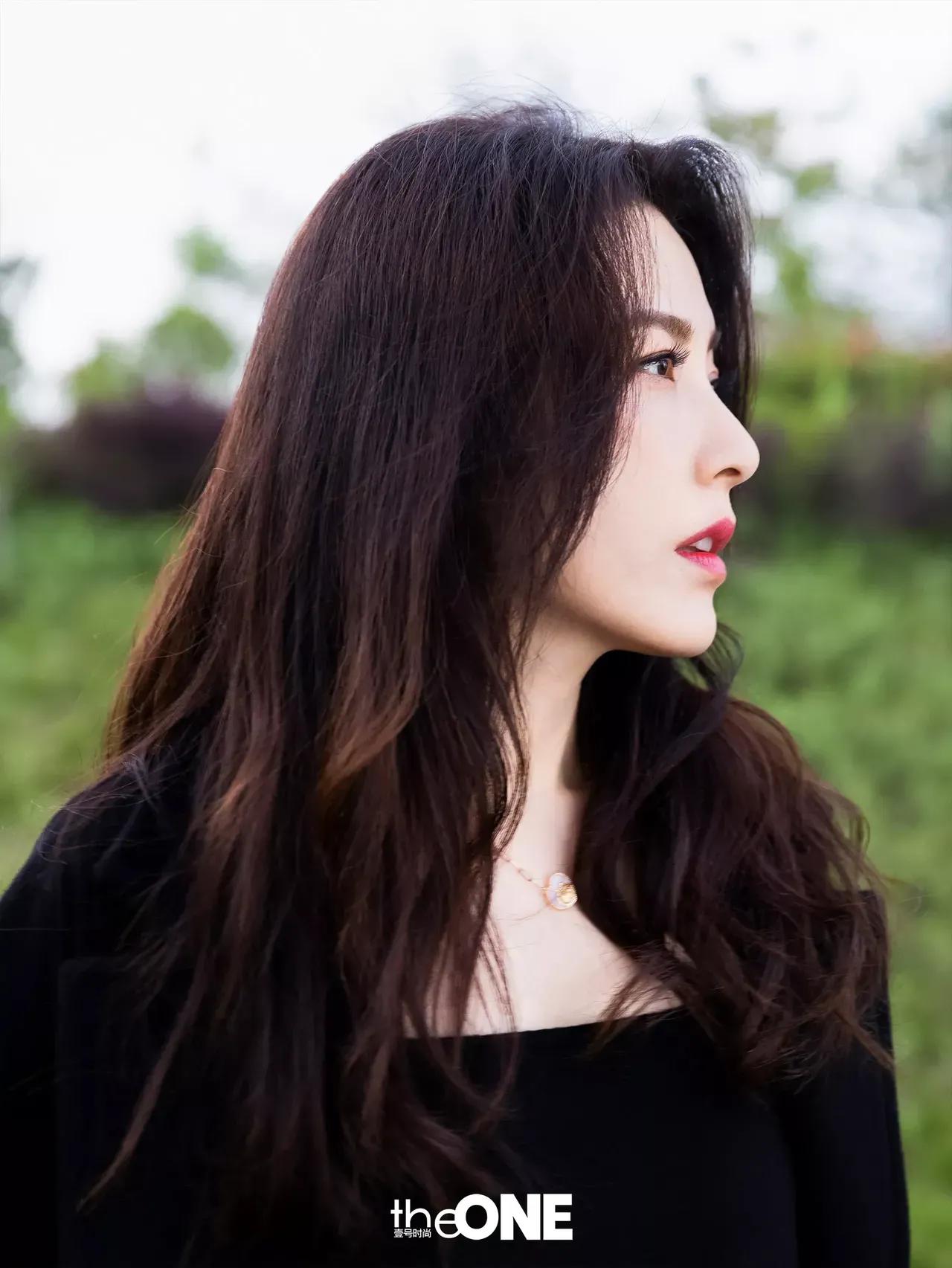 张天爱、杨幂杂志大片，清纯唯美，炫彩多姿